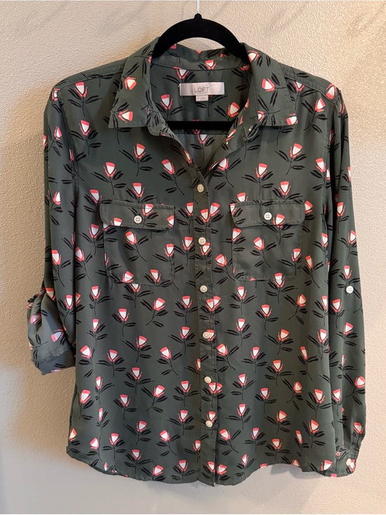 LOFT Tops - LOFT Olive Green Floral Print Button-Front Blouse